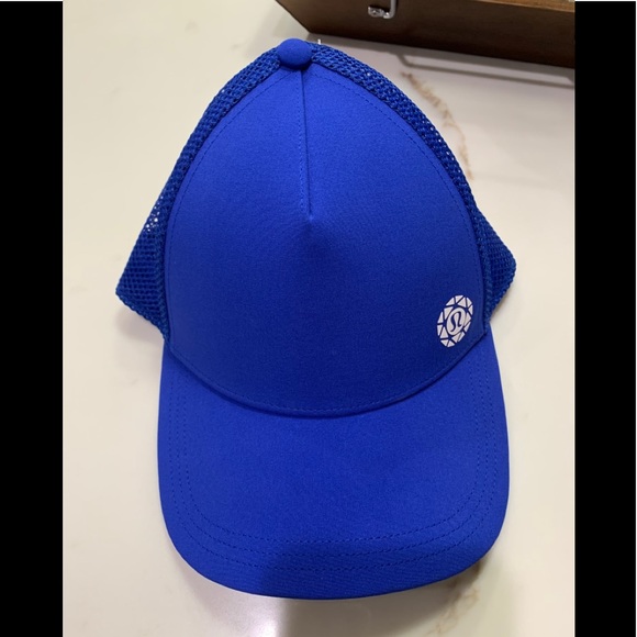 Lululemon Seawheeze 2019 Finishers Hat